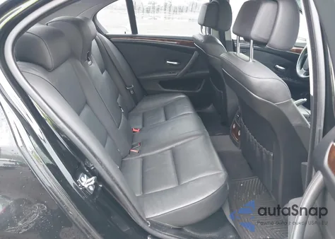 2008 BMW 528Xi z USA, uszkodzony, nr VIN WBANV13588CZ54359